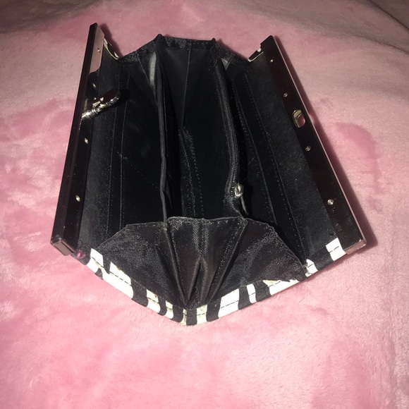 Zebra Wallet 🦓💕 - Picture 4 of 4